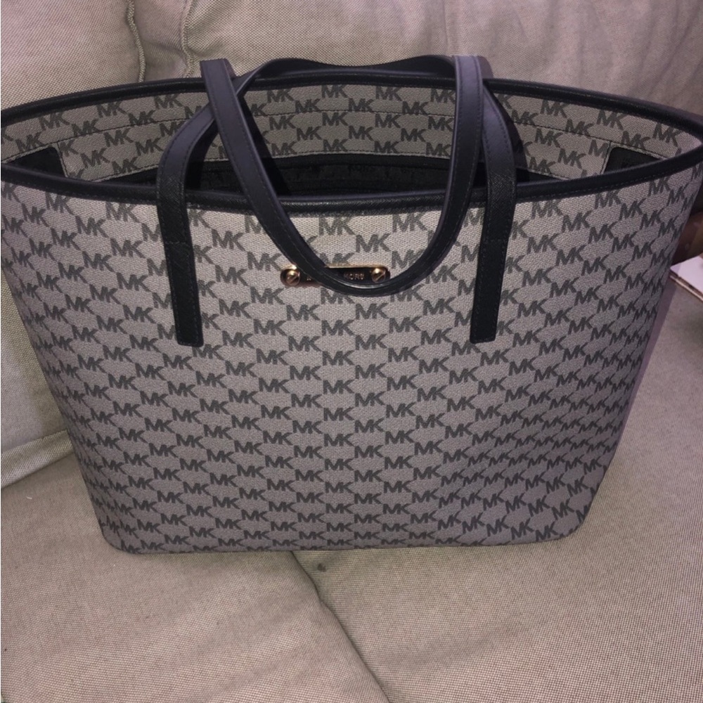 Michael Kors Black and Gray Tote Bag